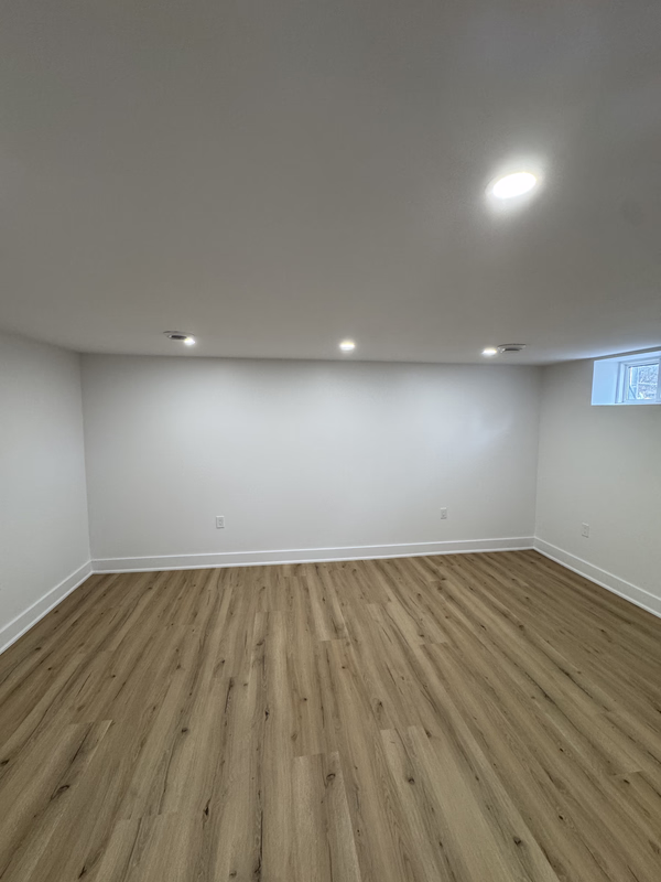 Vinyl plank flooring installation