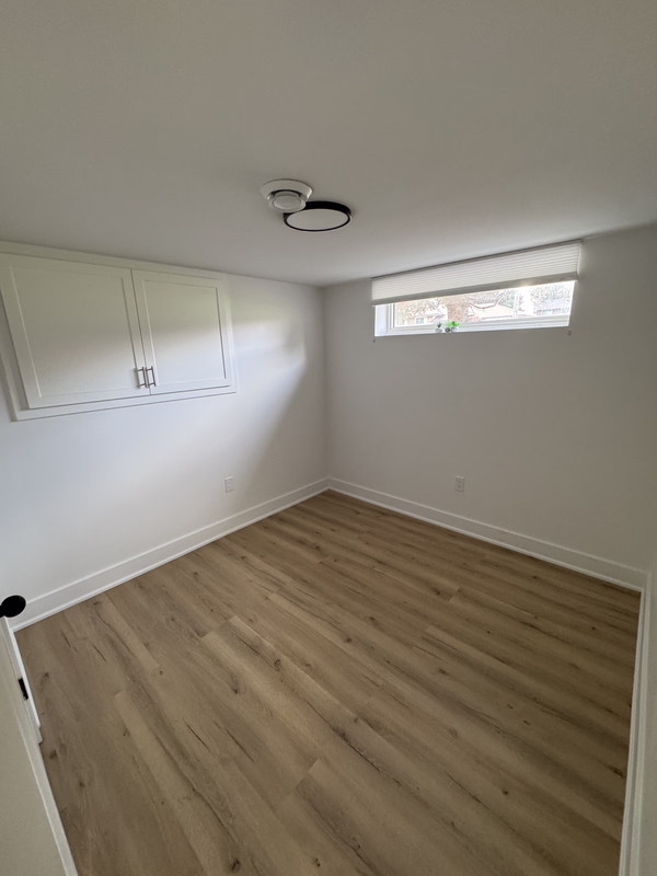 Laminate floor layout